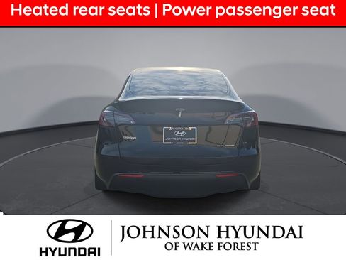 Used 2024 Tesla Model Y Long Range image 16