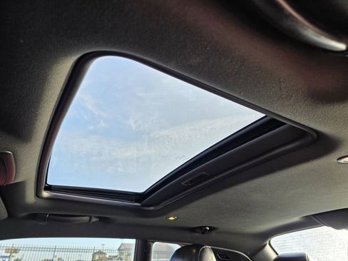 Used 2015 Dodge Challenger SXT Plus w/ Premium Sound Group image 19