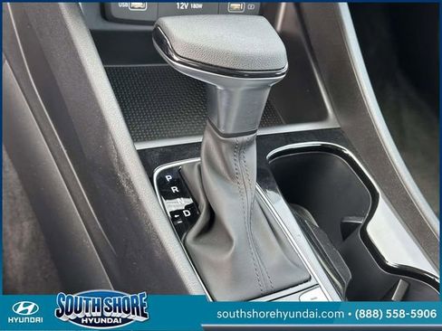 Used 2024 Hyundai Tucson SE image 32