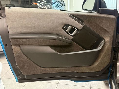 Used 2018 BMW i3 image 15