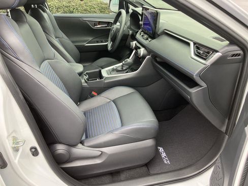 Used 2024 Toyota RAV4 XSE image 36