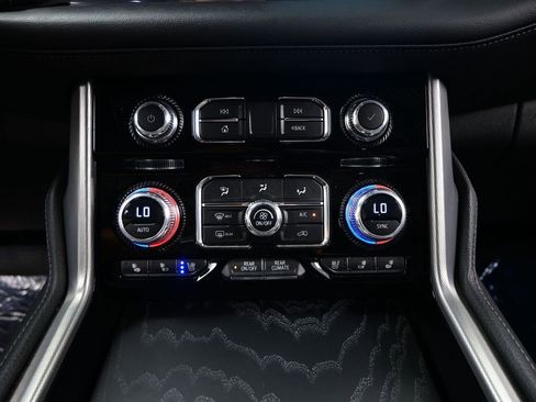 Used 2023 GMC Yukon Denali image 35