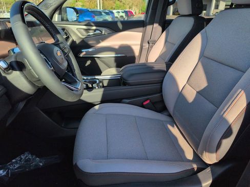 New 2026 Chevrolet Traverse LT w/ Enhanced Driving Package FWD image 9