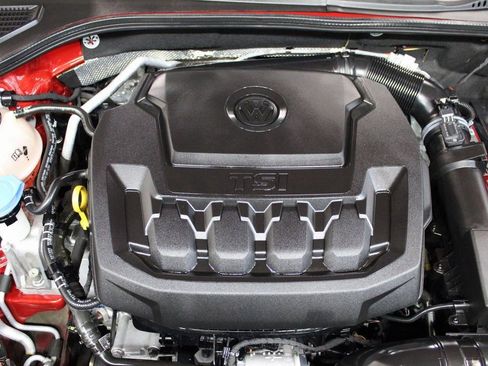 Used 2022 Volkswagen Passat 2.0T image 29