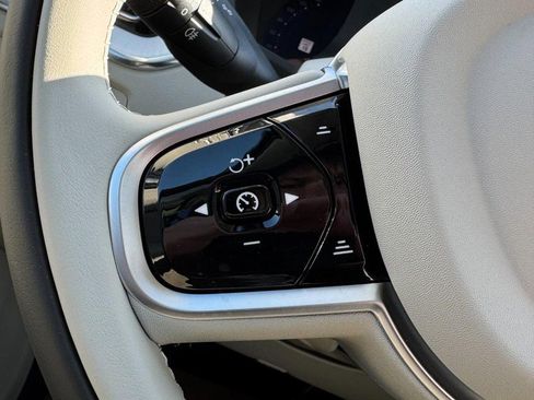 New 2026 Volvo XC60 B5 Ultra w/ Climate Package image 11