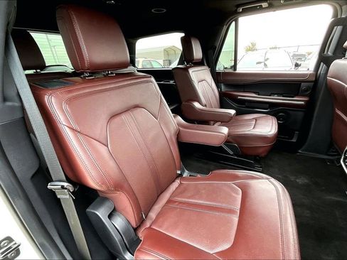 Used 2022 Ford Expedition Limited image 33