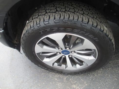 Used 2019 Ford F150 XL w/ Equipment Group 101A Mid AWD/4WD image 14