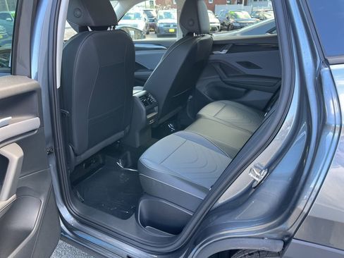 New 2026 Volkswagen Tiguan SE image 14