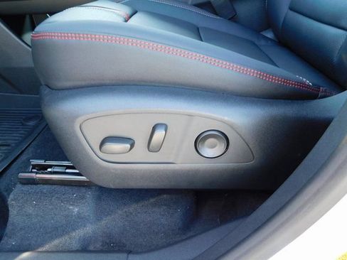 New 2026 Chevrolet Traverse RS w/ LPO, Floor Liner Package FWD image 14