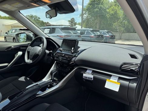 New 2025 Mitsubishi Eclipse Cross LE image 27