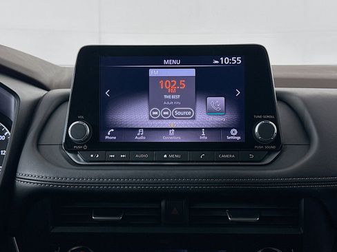 Used 2023 Nissan Rogue SV w/ SV Premium B Package FWD image 21