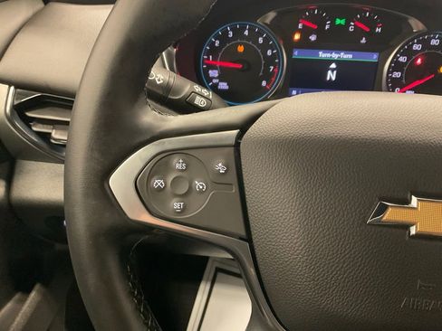 Used 2023 Chevrolet Traverse LT w/ Rear Camera Mirror Package image 20