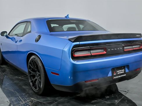 Used 2016 Dodge Challenger SRT Hellcat image 8