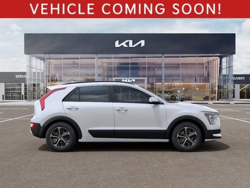 New 2026 Kia Niro EX FWD image 7