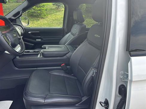 Certified 2025 Ford Expedition Platinum w/ Stealth Appearance Package AWD/4WD image 11