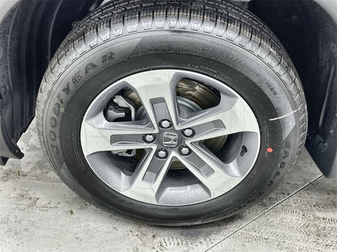 New 2025 Honda Pilot EX-L image 10