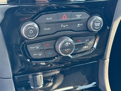 Used 2023 Chrysler 300 S RWD image 26