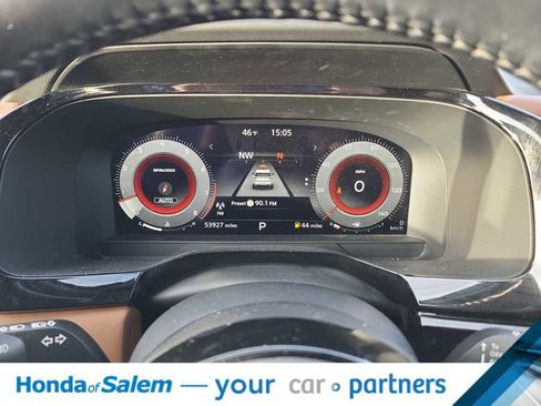 Used 2022 Nissan Pathfinder Platinum w/ Cargo Package image 18