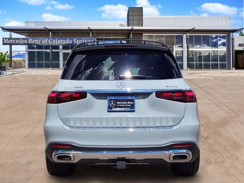 New 2026 Mercedes-Benz GLS 580 4MATIC image 6