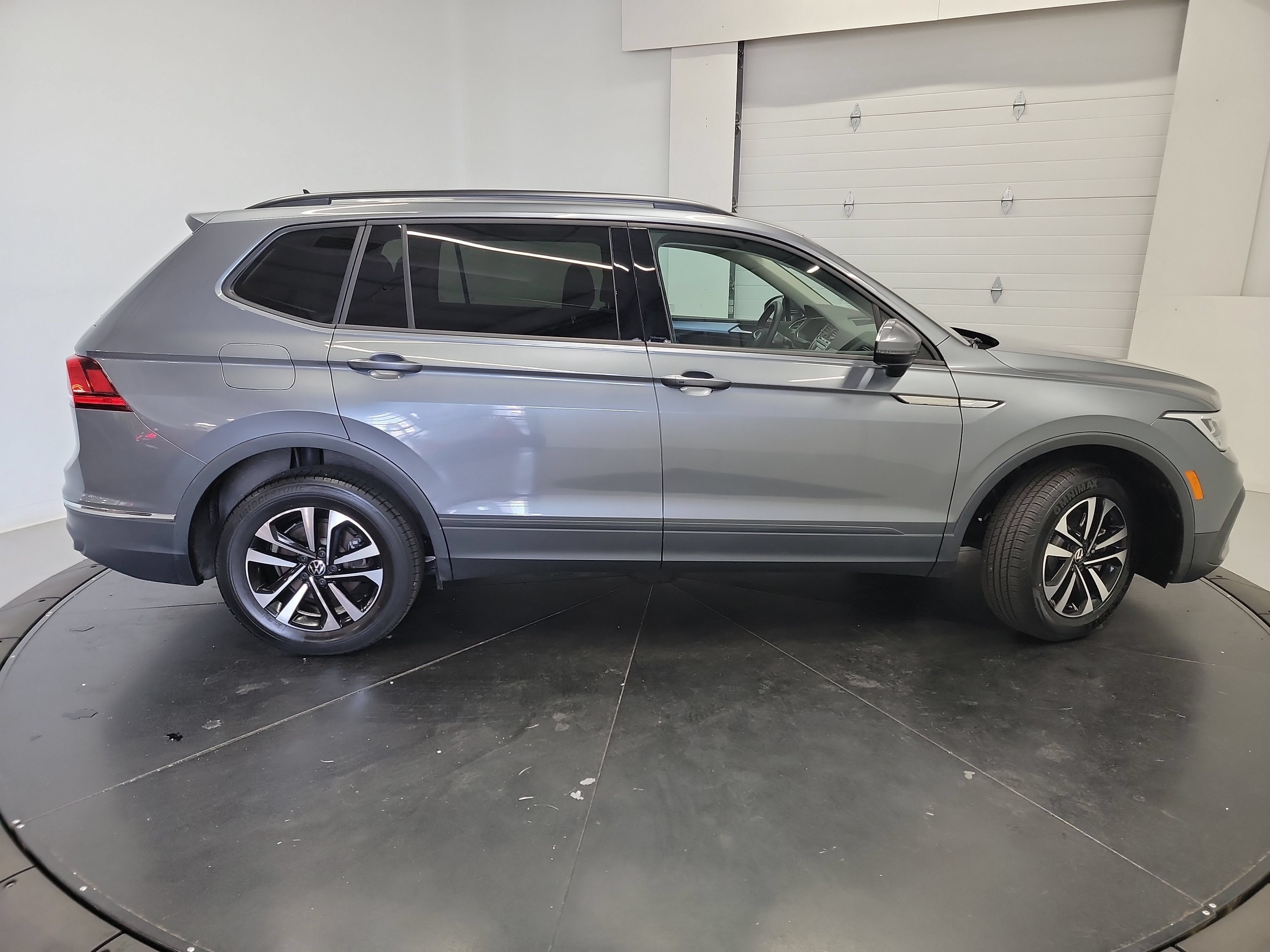 Used 2023 Volkswagen Tiguan S AWD/4WD image 11