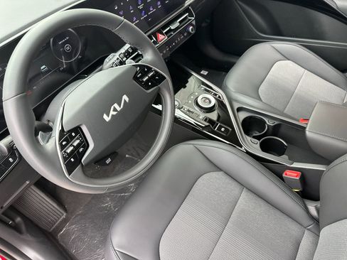 New 2026 Kia Niro Wind image 10