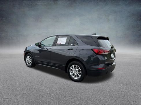 Used 2022 Chevrolet Equinox LS w/ LS Convenience Package image 11