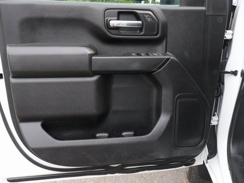 Used 2022 Chevrolet Silverado 2500 Custom w/ Custom Value Package image 15