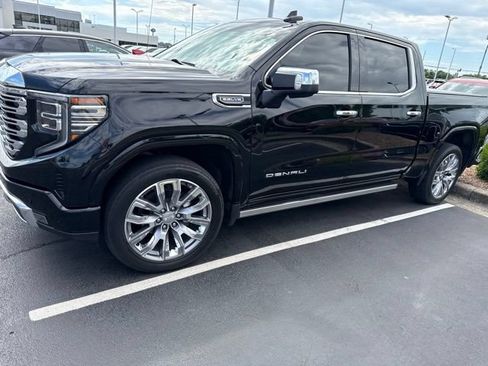 Used 2024 GMC Sierra 1500 Denali w/ Denali Reserve Package AWD/4WD image 3