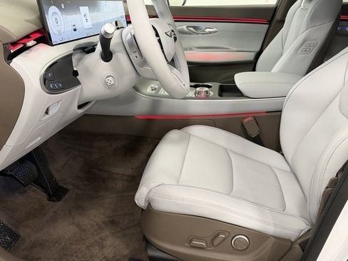 New 2026 Genesis GV70 2.5T Advanced image 11