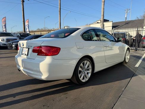 Used 2012 BMW 328i xDrive Coupe w/ Premium Pkg image 10