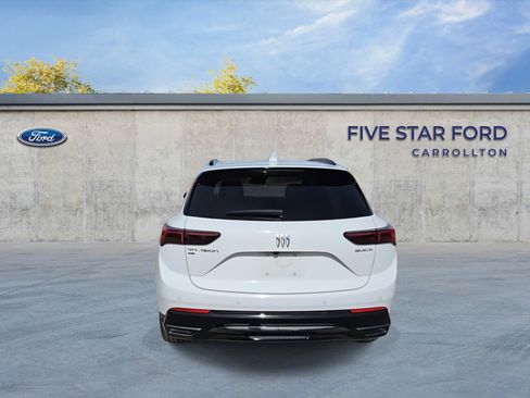 Used 2024 Buick Envision Sport Touring image 7