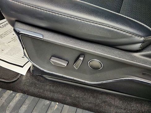 Used 2024 Ford F150 Lariat w/ Equipment Group 502A High image 11