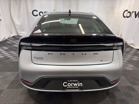 Used 2026 Toyota Prius Plug-In Hybrid image 5