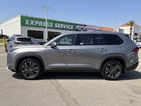 Certified 2026 Toyota Grand Highlander AWD Hybrid image 43