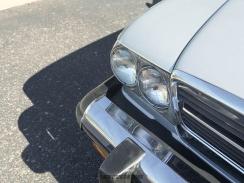 Used 1989 Mercedes-Benz 560 SL image 61