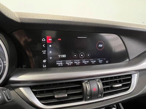 Used 2022 Alfa Romeo Stelvio Veloce image 46