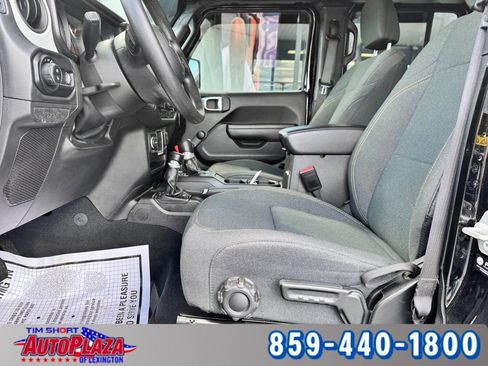 Used 2024 Jeep Gladiator Sport AWD/4WD image 32