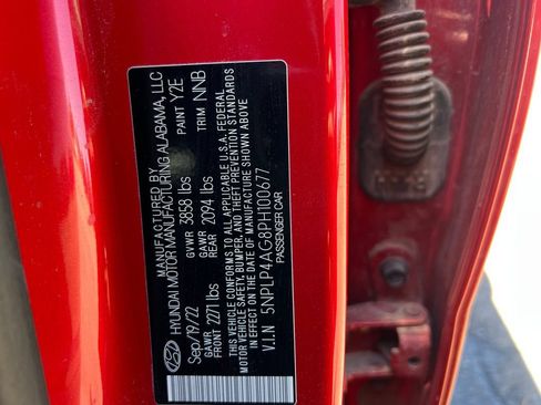 Used 2023 Hyundai Elantra Limited w/ Preferred Accessory Package FWD image 40