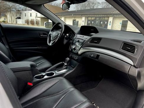 Used 2019 Acura ILX FWD image 23