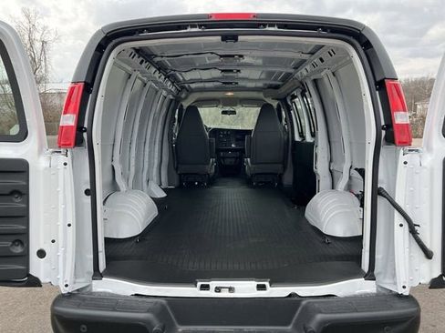 New 2026 Chevrolet Express 2500 w/ Driver Convenience Package image 22