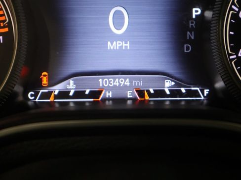 Used 2019 Jeep Cherokee Limited w/ Technology Group AWD/4WD image 39