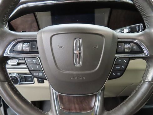 Used 2020 Lincoln Navigator Reserve w/ Luxury Package image 61