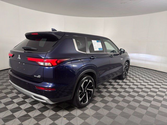 Used 2024 Mitsubishi Outlander SE AWD/4WD image 8