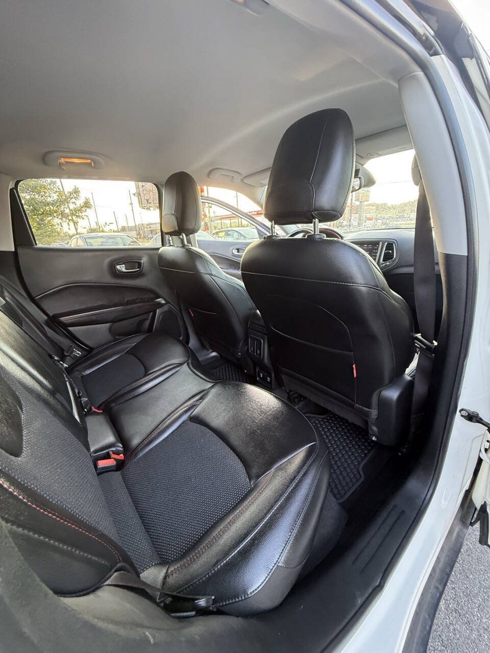 Used 2020 Jeep Compass Trailhawk AWD/4WD image 26