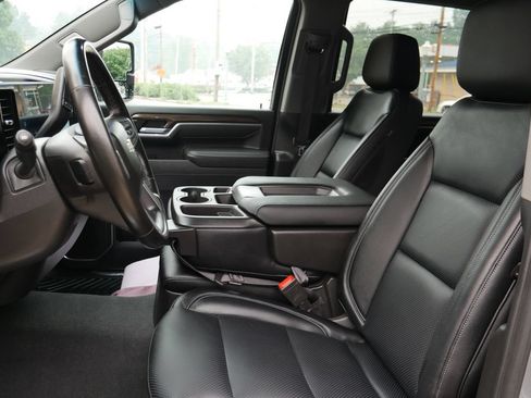 Used 2025 Chevrolet Silverado 2500 LT w/ Safety Package AWD/4WD image 27