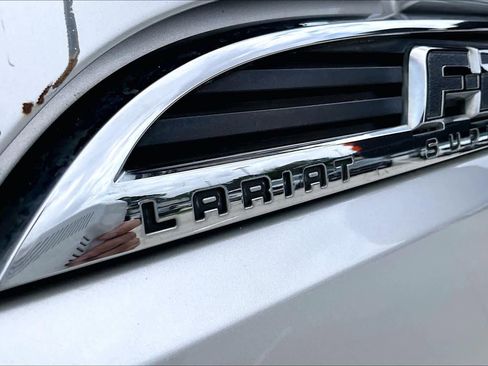 Used 2015 Ford F250 Lariat w/ Lariat Ultimate Package image 10