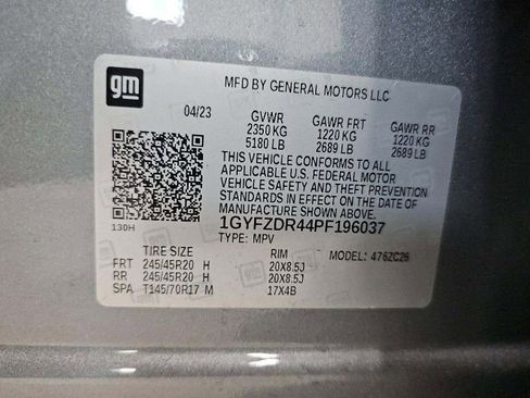 Used 2023 Cadillac XT4 Premium Luxury w/ Cold Weather Package AWD/4WD image 5