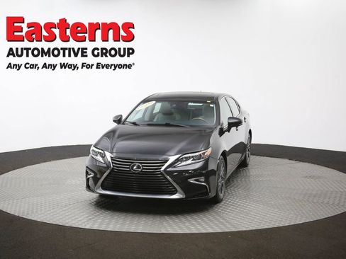 Used 2018 Lexus ES 350 w/ Luxury Package w/Wood Trim FWD image 58