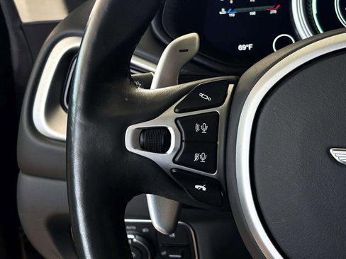 Used 2022 Aston Martin DB11 Coupe RWD image 28