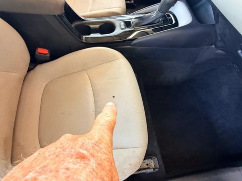 Used 2020 Toyota Corolla LE FWD image 22
